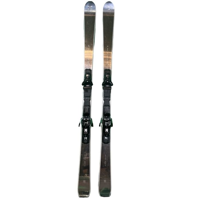 Sci Volant Silver + M 11 GW: vista laterale con attacchi montati.