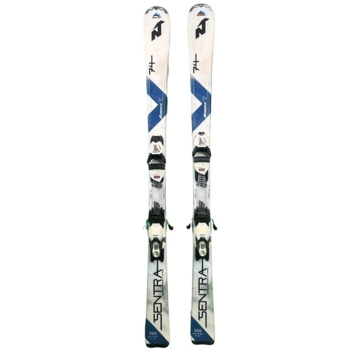 Sci Nordica Sentra 74: vista laterale con attacchi e design accattivante.