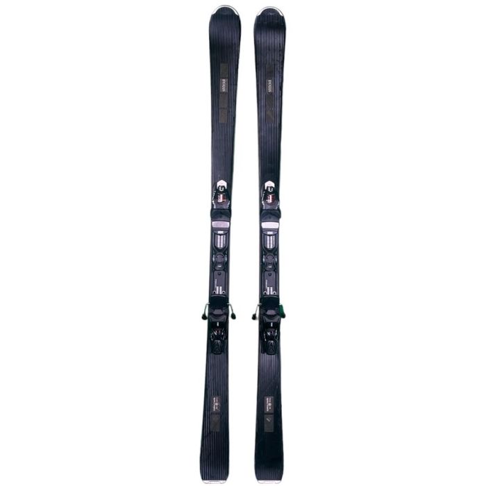 Sci Stöckli Otree moton Bamboo 2020 con attacchi, vista frontale completa.
