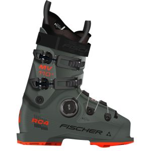 Sci Fischer RC 90 Black: vista laterale dello scarpone da sci, colore nero.